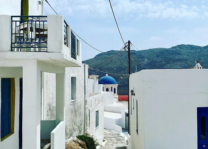 Cyclops House * Serifos Town