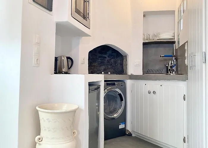 Cyclops House Serifos Town